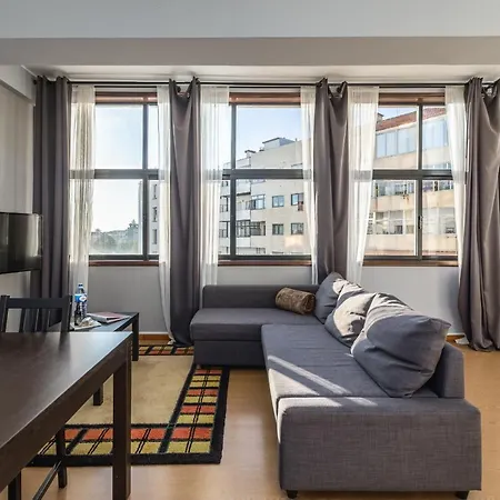 Poem Studio - Fully Equipped Apartament *
